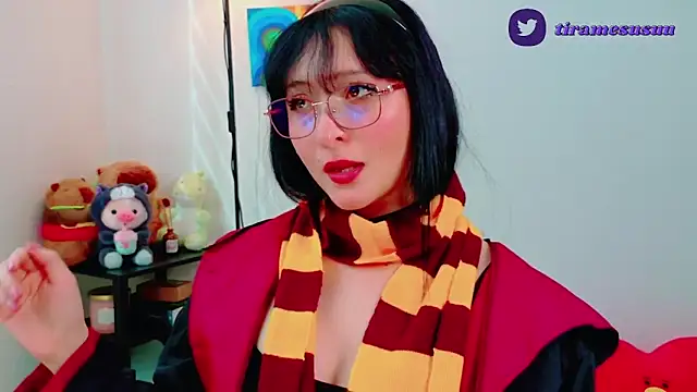 Snapshot of tiramesusuu chatting on November 16, 8:13 pm tiramesusuu online show from November 16, 8:13 pm