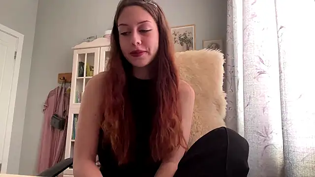 Nayra flash online show from November 28, 12:16 pm