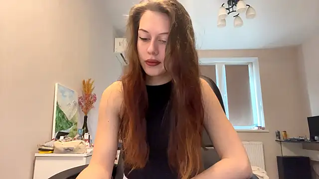 Nayra flash online show from November 17, 11:03 am