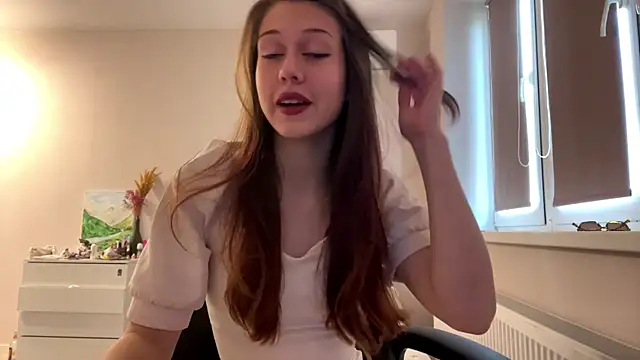 Nayra flash online show from November 22, 10:36 am