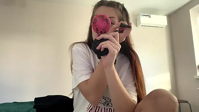 Nayra flash online show from October 30, 11:08 am