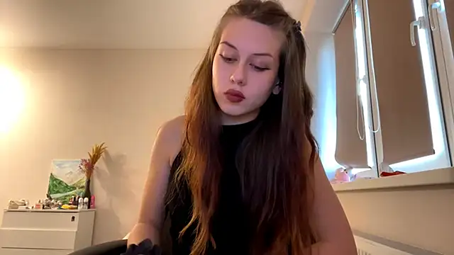 Nayra flash online show from November 26, 11:54 am