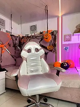 Charlotte ebony  online show from November 3, 12:42 pm