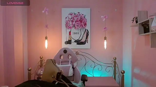 Snapshot of ingrid03_taffur chatting on February 25, 7:58 pm ingrid03 taffur online show from February 25, 7:58 pm