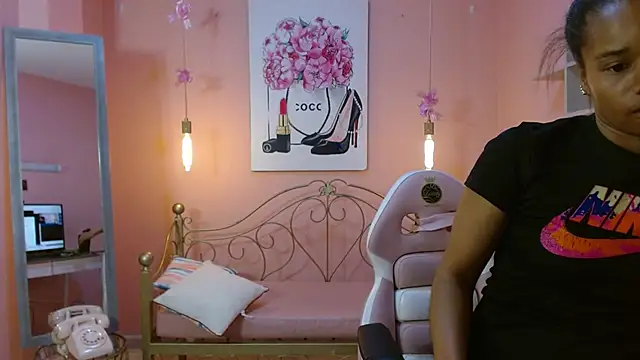 ingrid03 taffur online show from April 10, 7:10 pm