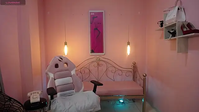 Snapshot of ingrid03_taffur chatting on February 3, 8:03 pm ingrid03 taffur online show from February 3, 8:03 pm