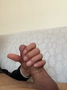 Snapshot of Sikici17cm555 chatting on February 16, 8:02 am Sikici17cm555 online show from February 16, 8:02 am