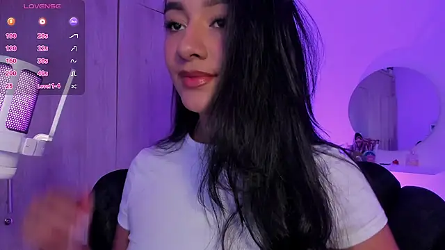 anne leee online show from July 4, 2:07 am