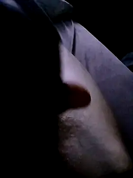 Snapshot of kingg69699 chatting on October 19, 5:05 pm kingg69699 online show from October 19, 5:05 pm