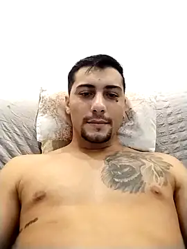 gooddboy01 online show from October 25, 9:04 pm