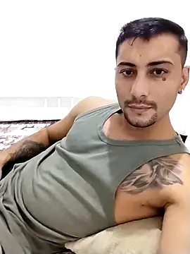 gooddboy01 online show from October 13, 7:26 pm