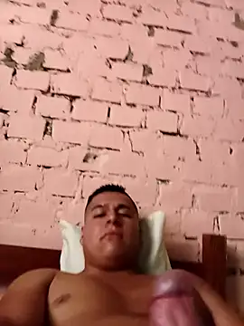 Alex321Flores online show from April 5, 7:20 pm