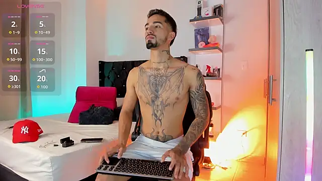  Duriel online show from April 7, 4:31 pm