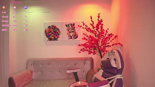 Summer miller online show from April 10, 11:28 am