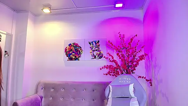 Summer miller online show from January 14, 11:36 am