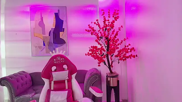 Summer miller online show from February 9, 11:30 am