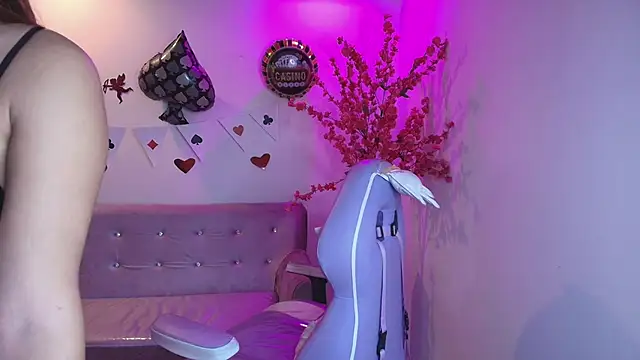 Summer miller online show from February 25, 11:32 am