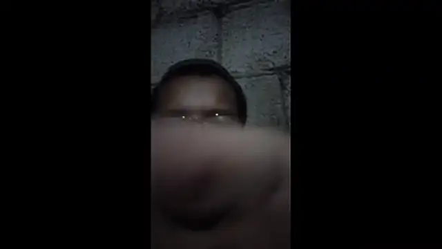 Snapshot of Ronald_ban chatting on October 16, 2:31 am Ronald ban online show from October 16, 2:31 am