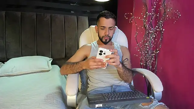 Lobo sex21 online show from October 20, 8:42 pm