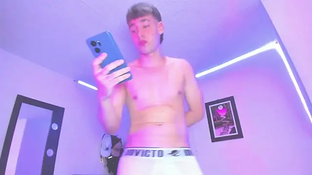 Snapshot of PapiNoha chatting on October 22, 10:30 pm PapiNoha online show from October 22, 10:30 pm