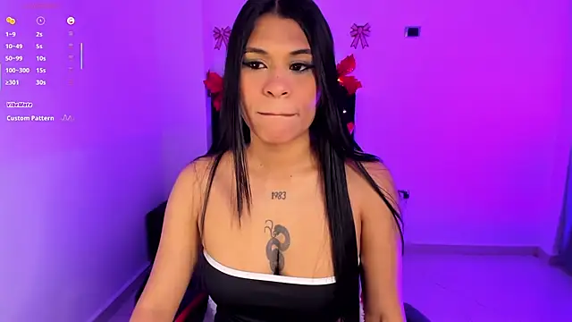 Snapshot of Gemma-ros chatting on November 23, 2:27 pm Gemma-ros online show from November 23, 2:27 pm