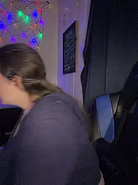 allnaturalmermaid online show from April 6, 1:34 am