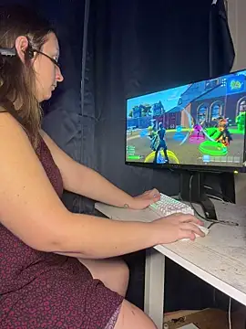 allnaturalmermaid online show from April 11, 7:50 pm