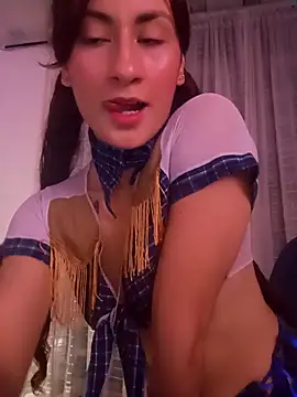 clover tter  online show from October 28, 7:40 am