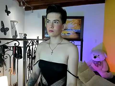 Zulyhenao online show from November 15, 3:21 am