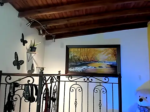 Zulyhenao online show from November 4, 1:15 pm