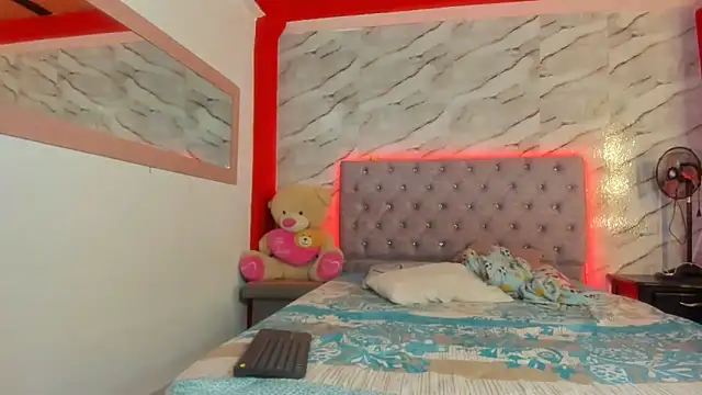 Snapshot of Stefany_Andruw chatting on November 25, 2:34 am Stefany Andruw online show from November 25, 2:34 am