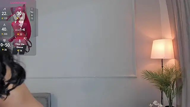 Nahomycarterr online show from February 6, 12:01 pm