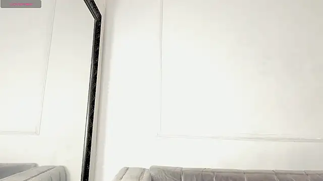 Nahomycarterr online show from February 2, 11:42 am