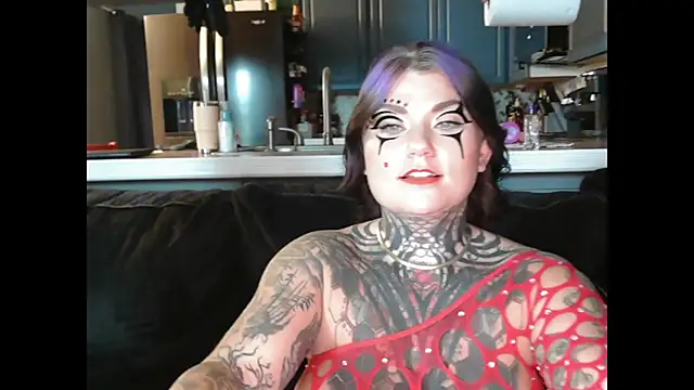 Snapshot of ventressink chatting on October 31, 12:51 am ventressink online show from October 31, 12:51 am