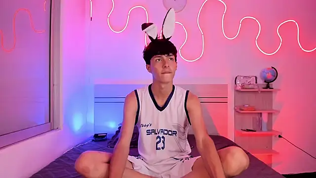 luccas ferreira online show from October 29, 7:13 pm