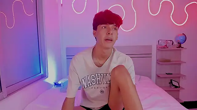 luccas ferreira online show from December 4, 6:18 pm