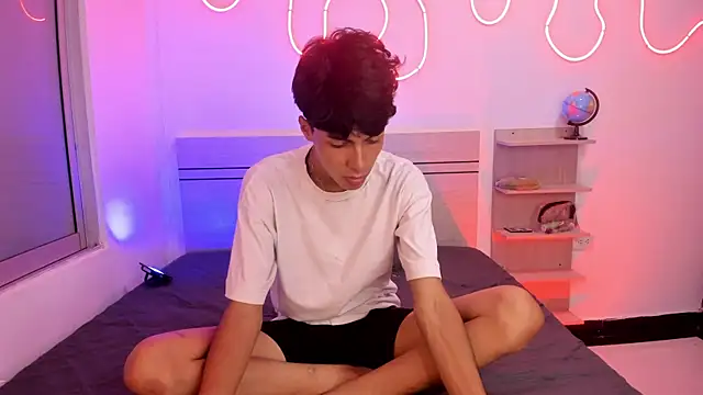 luccas ferreira online show from November 2, 7:08 pm