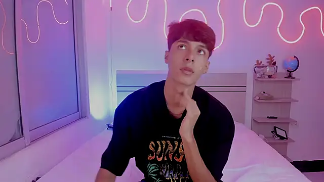 luccas ferreira online show from November 28, 7:36 pm