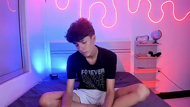 luccas ferreira online show from November 1, 7:19 pm