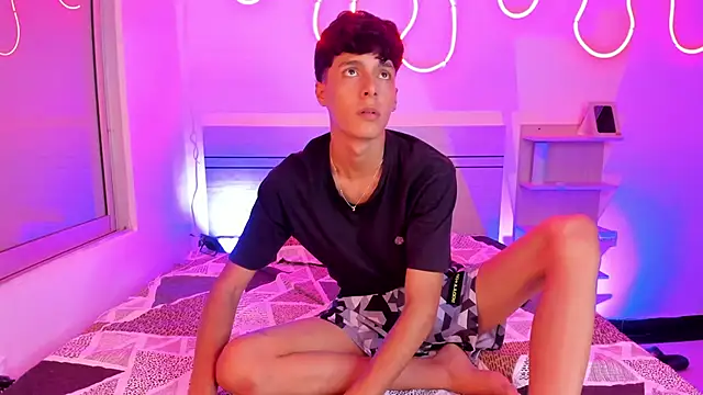 luccas ferreira online show from October 19, 8:33 pm