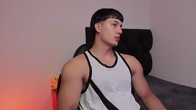 Snapshot of CHRIS_MORGAN1 chatting on October 4, 1:45 pm CHRIS MORGAN1 online show from October 4, 1:45 pm