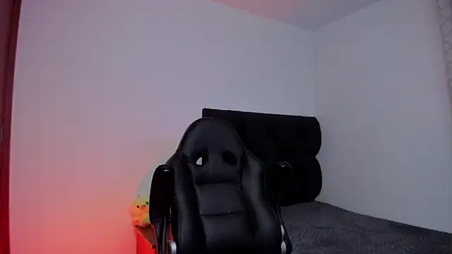 Snapshot of CHRIS_MORGAN1 chatting on October 8, 2:13 am CHRIS MORGAN1 online show from October 8, 2:13 am