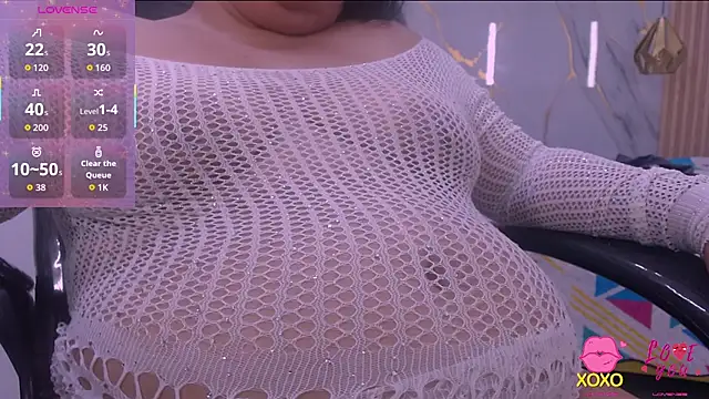 Snapshot of chuby_pau chatting on October 23, 3:05 am chuby pau online show from October 23, 3:05 am