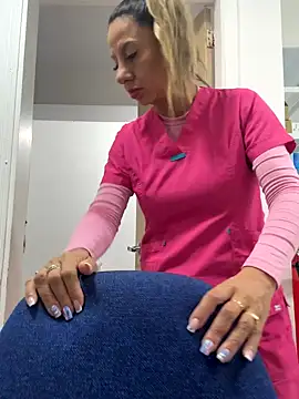 GisellTorres36 online show from December 4, 9:14 pm