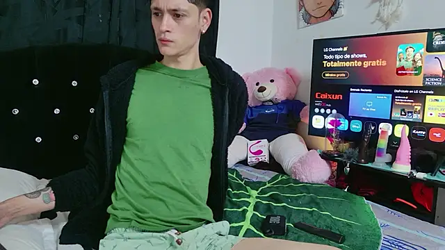 Tyler cat online show from October 2, 11:02 am