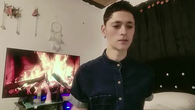 Tyler cat online show from October 13, 11:56 am