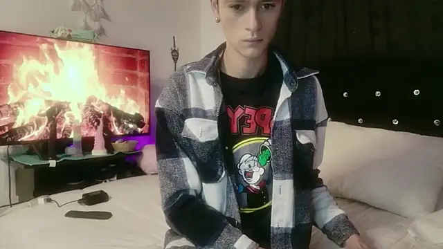 Tyler cat online show from October 29, 9:19 am