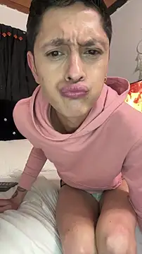 Tyler cat online show from October 19, 4:32 pm