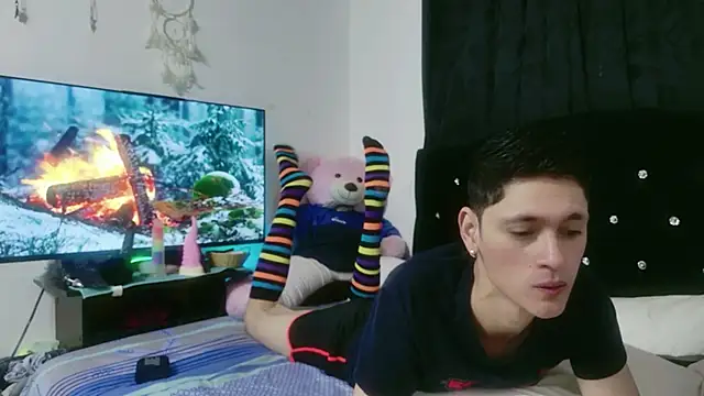 Tyler cat online show from October 7, 6:47 am