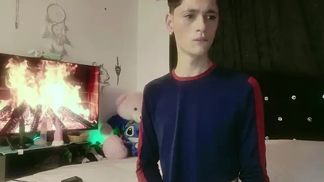 Tyler cat online show from November 4, 1:15 pm